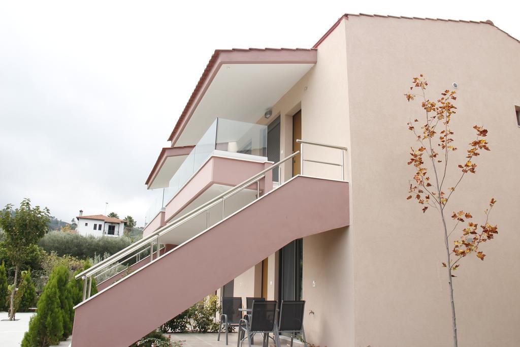 Polychrono Apartments Bagian luar foto