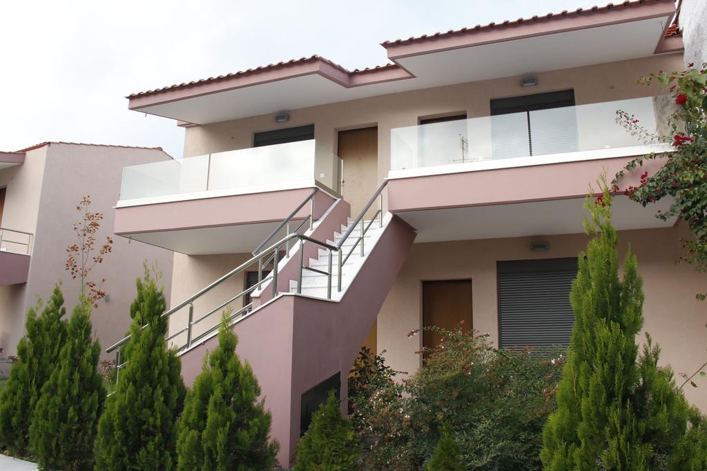 Polychrono Apartments Bagian luar foto